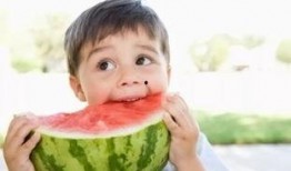 娱乐吃瓜酱外国人很不会骂人,外国人为何在骂人方面显得如此“无能”？